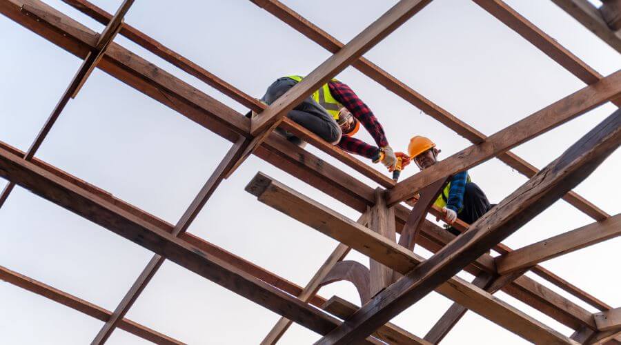 Professional gutter cleaning services in Norris City, IL